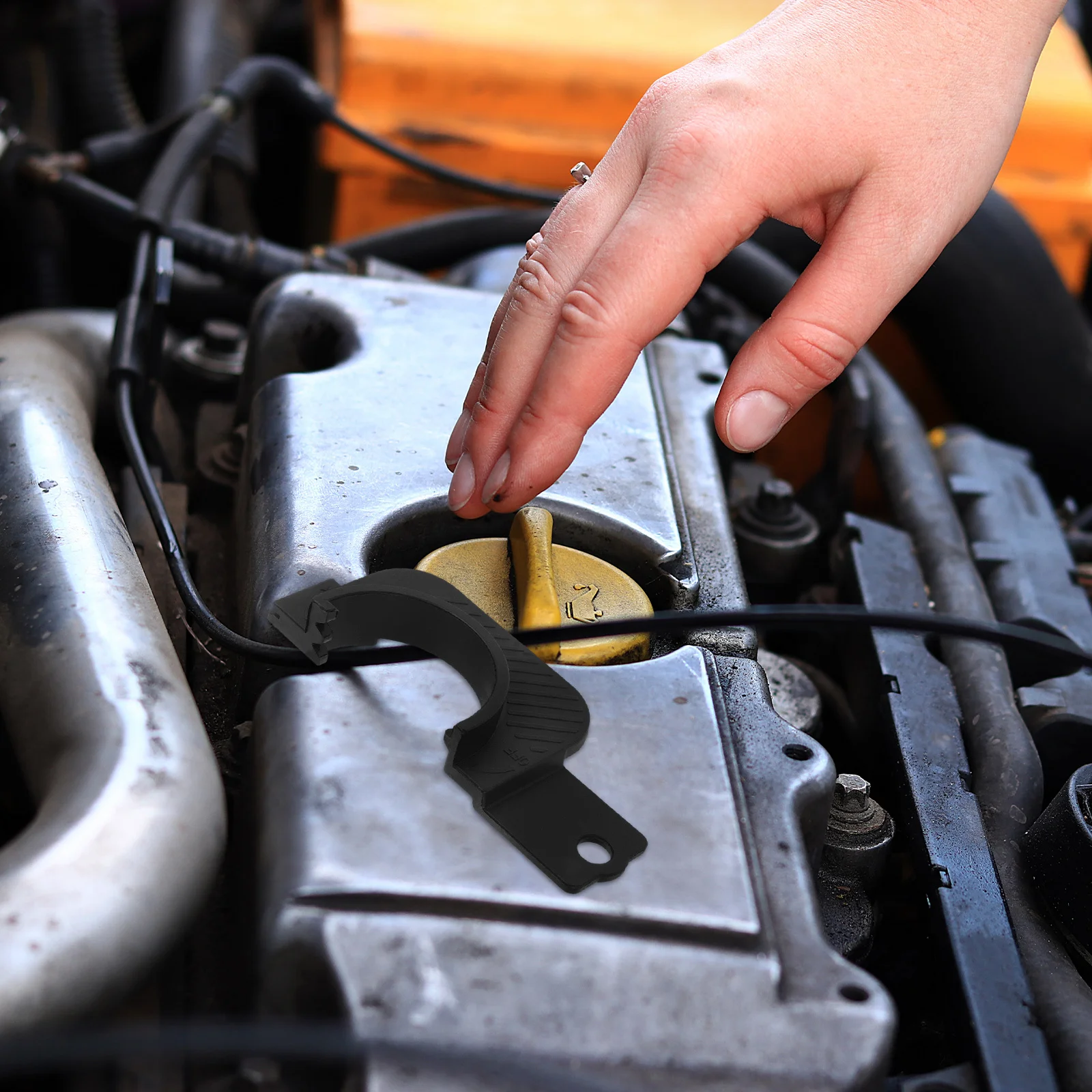 

Universal Fuel Cap Retainer Holder Compatible for Toyota 2016-2022 Plastic Gas Cap Bracket Storage Gas Fuel Tank Cup