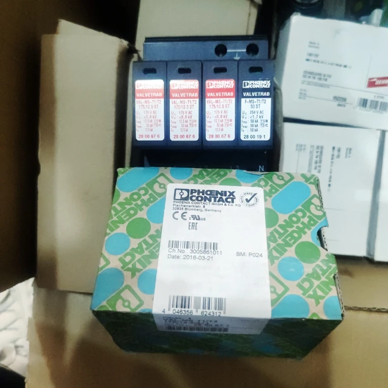 PHOENIX 2800671   VAL-MS-T1/T2 175/12,5/3 + 1