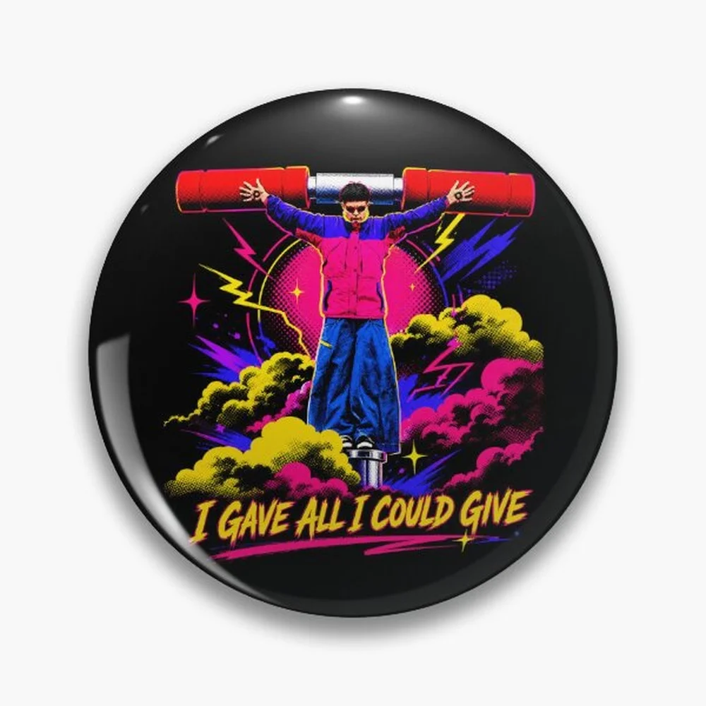 Pin Conmemorativo de Oliver Tree Rest In Peace 1993 a 2026 - Pin OT con Estrella Holográfica y Corazón, Broches, Botón Laminado, Accesorio de Moda