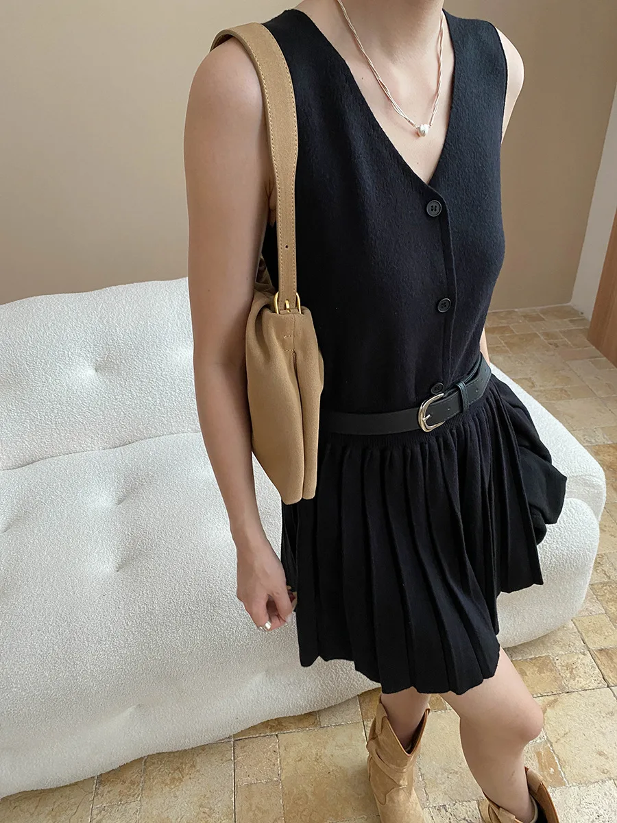 طقم فستان سترة محبوك على الطراز الفرنسي برقبة على شكل حرف V