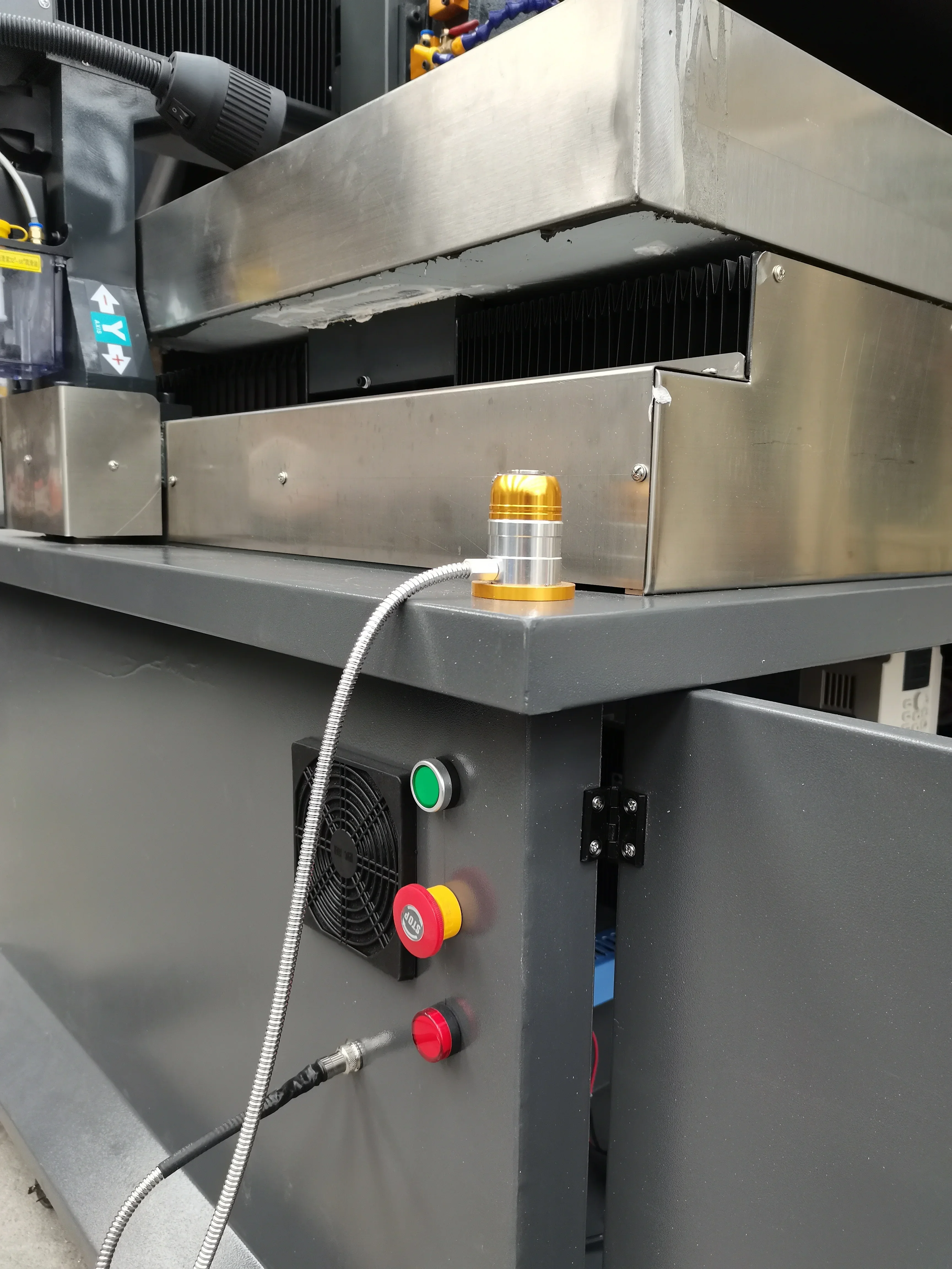 

Hot Sale 6060 CNC Router Machine, Metal Engraving 3D Milling Router for Copper & Aluminum (New Condition, Core Motor & PLC Beari