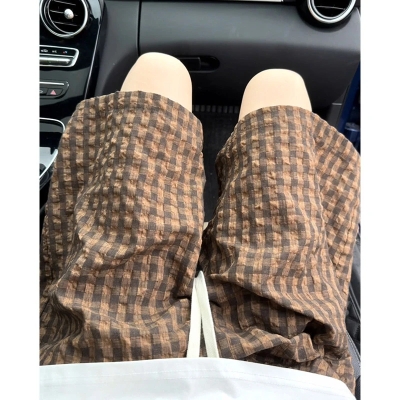 Men Summer Plaid Casual Shorts 2026 New Arrival Textured Bubble Fabric Loose Fit Breathable Relaxed Style outdoor shorts men
