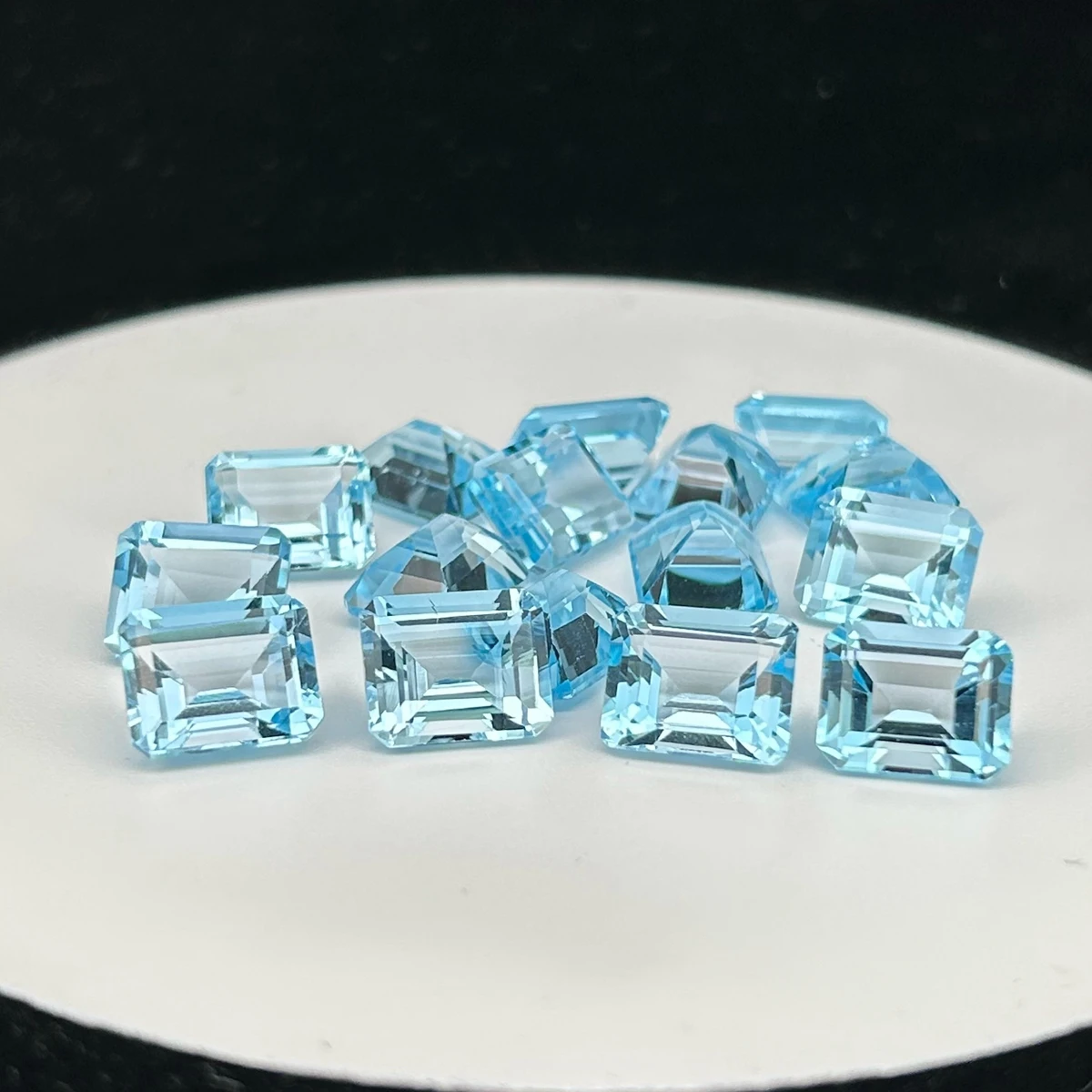 

4x6mm-10x14mm Изумрудная огранка Топаз Драгоценный камень Натуральный небесно-голубой топаз Камни для ювелирных изделий