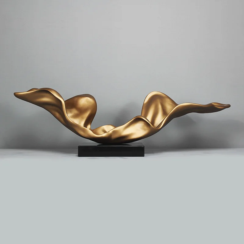 

Sculpture ornaments, abstract artworks, modern soft decoration FRP home villa sales office, living room display