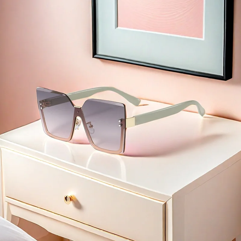 

New Style Rimless Metal Sunglasses Retro Large Square Women Sunglasses Acetate Fiber Gradient Lens UV400 Anti Ultraviolet