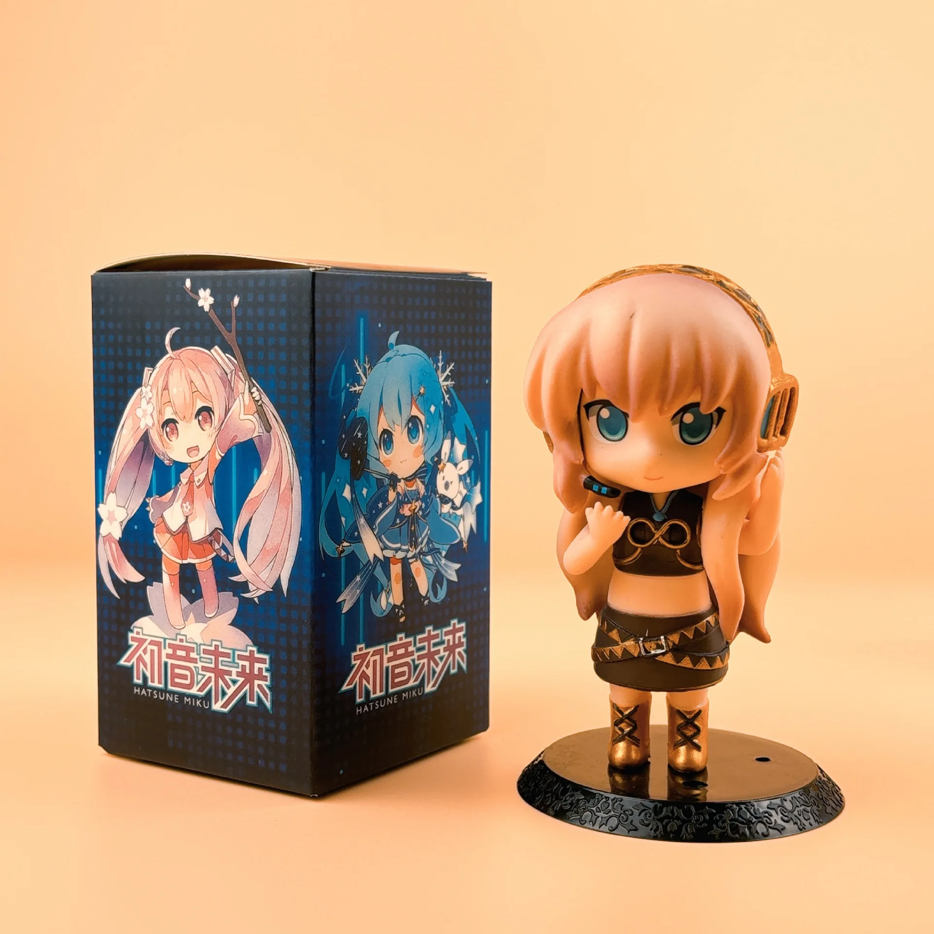 กล่อง 8 ชิ้นชุดใหม่อะนิเมะ Hatsune Miku kawaii รุ่น Q Action Figure PVC ของเล่นตุ๊กตา Decor รวบรวมของขวัญ