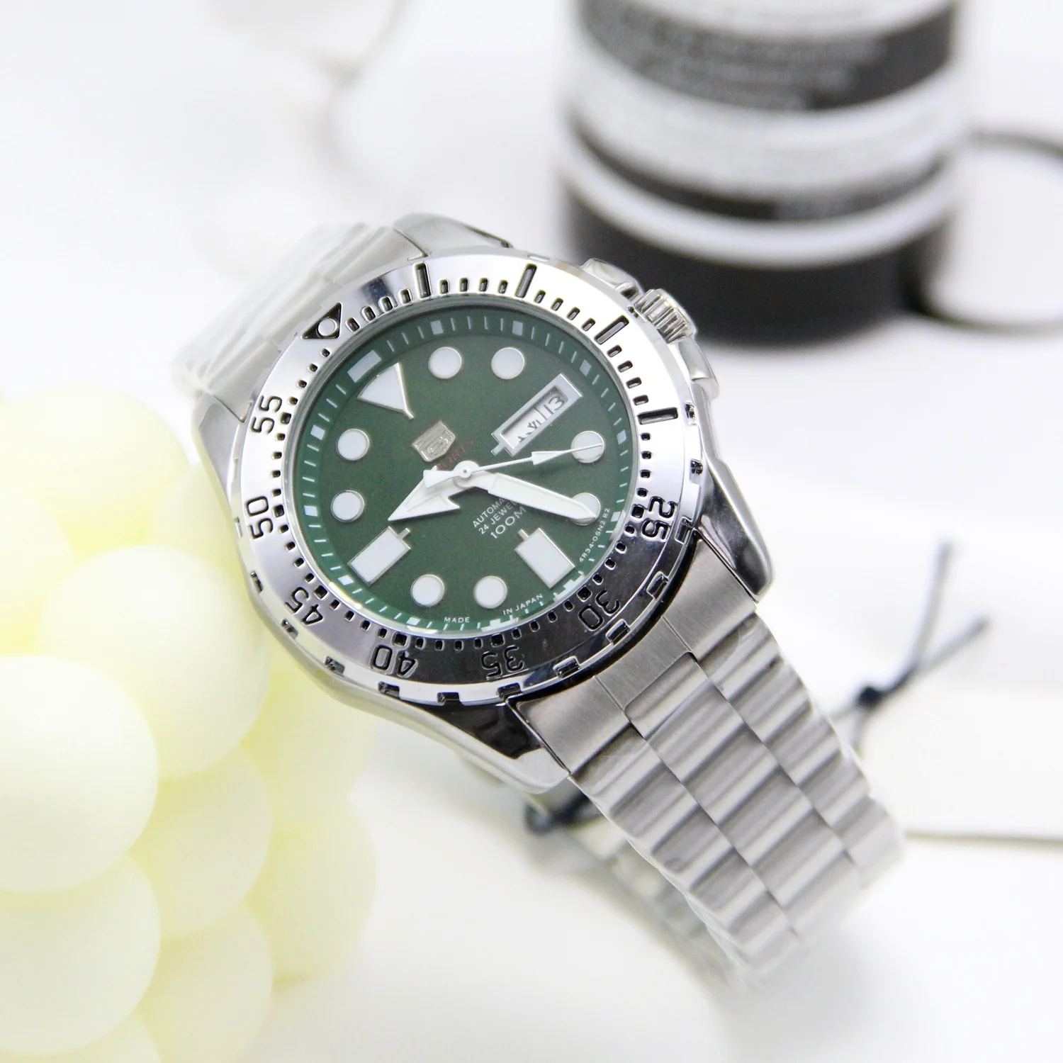 Montre automatique de style plongeur vintage pour homme avec aiguilles lumineuses et bracelet en métal, montre de plongée automatique classique, bracelet en acier inoxydable, plusieurs couleurs de cadran pour homme