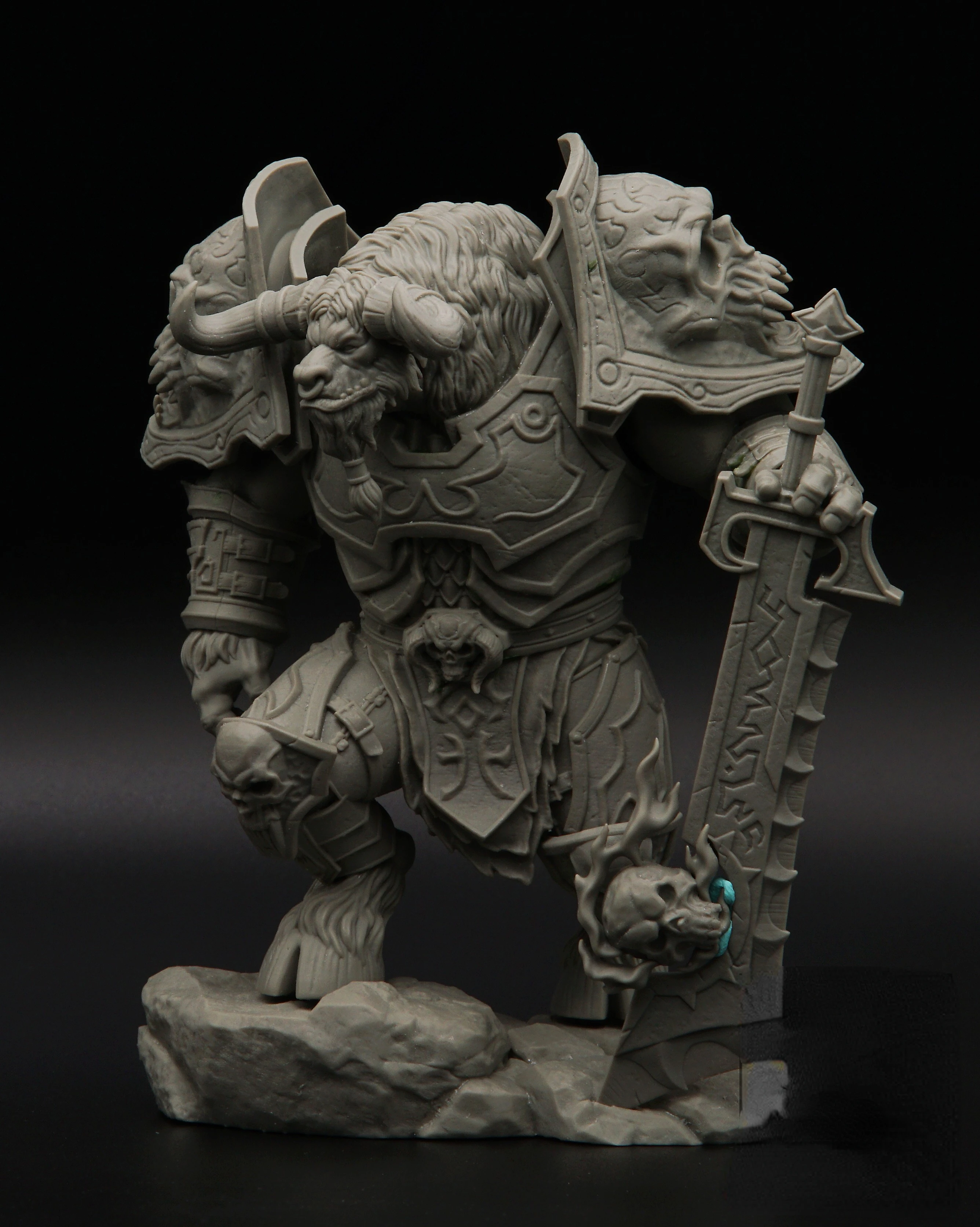 1/18 Die Cast Resin Figure Assembly Kit Model T3 Dreadnought Set Tauren Warrior Model Unpainted (110mm)