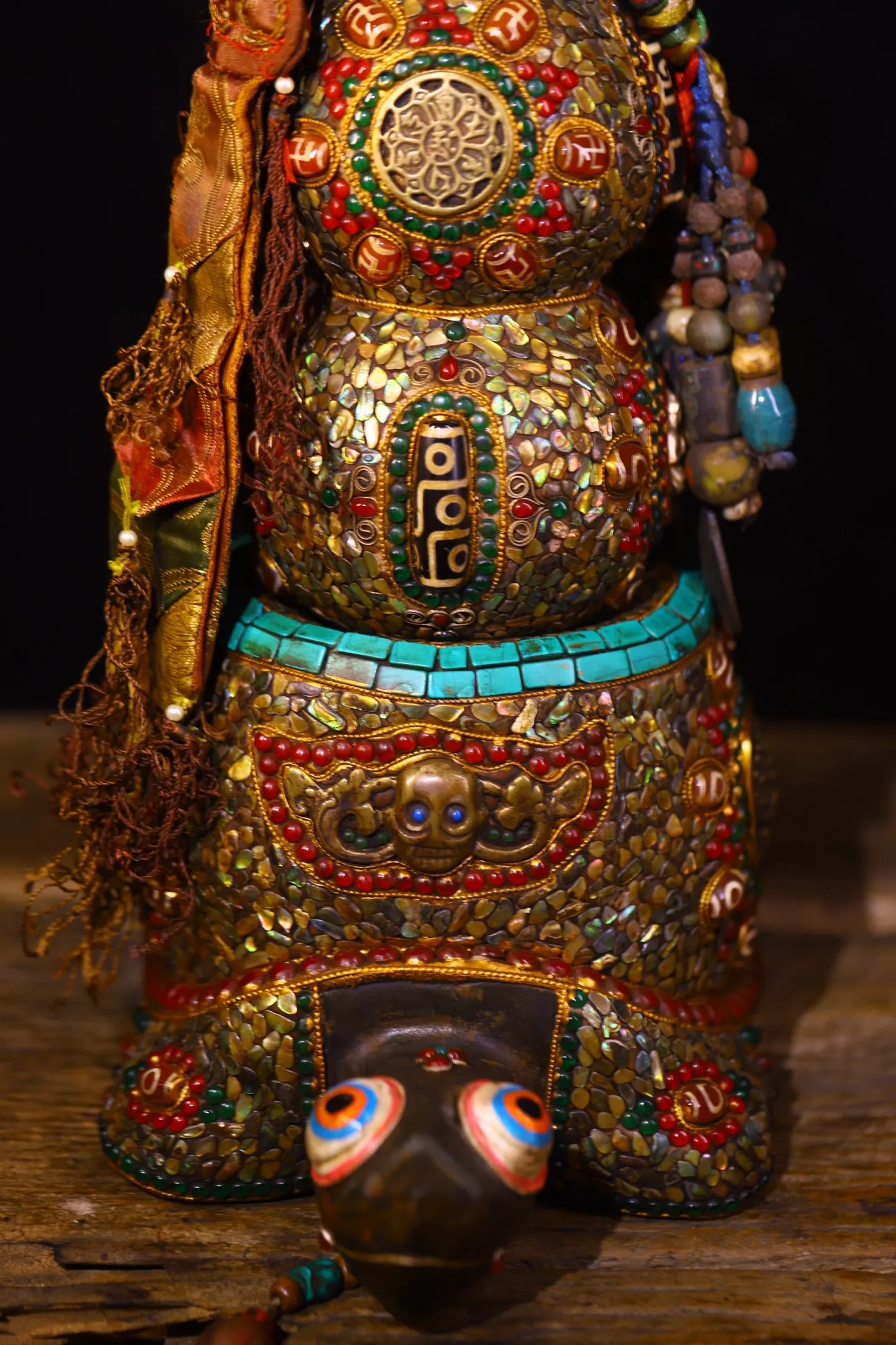 Old Meteorite Painted Mosaic Gem gZi Beads shell Turquoise Skull Head Turtle Base Town house Gourd Magic Gourd Worship Hall