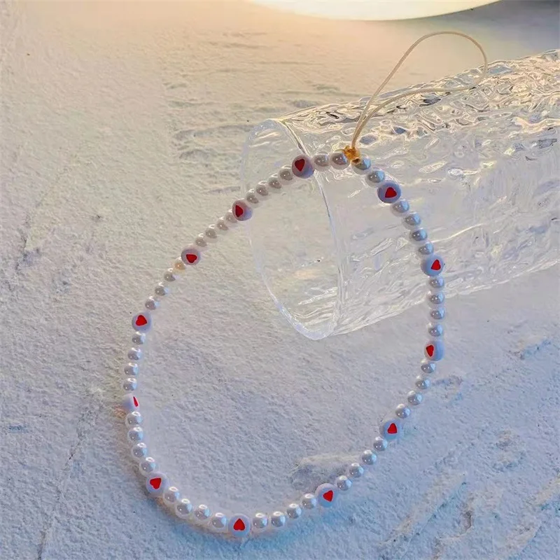 New Ins Trendy Red Love Heart Pearl Chain Mobile Phone Chains Anti-lost Handmade Acrylic Charm Cord Lanyard for Women Girls