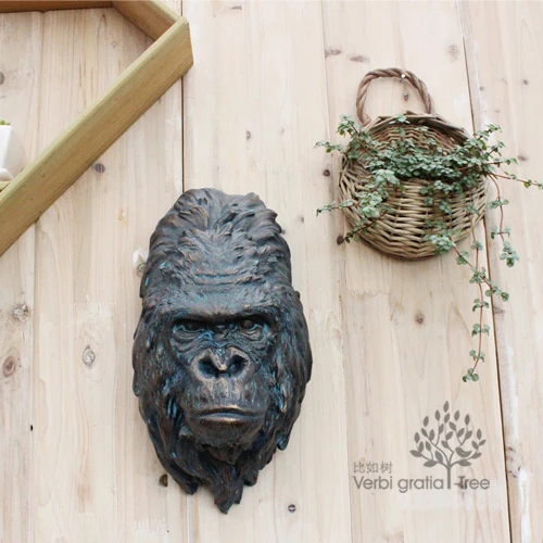 

The Outdoor Courtyard Garden Is Decorated with Retro Ape Wall Ornaments Imitation Copper Statues Orangutans Fairy Garden
