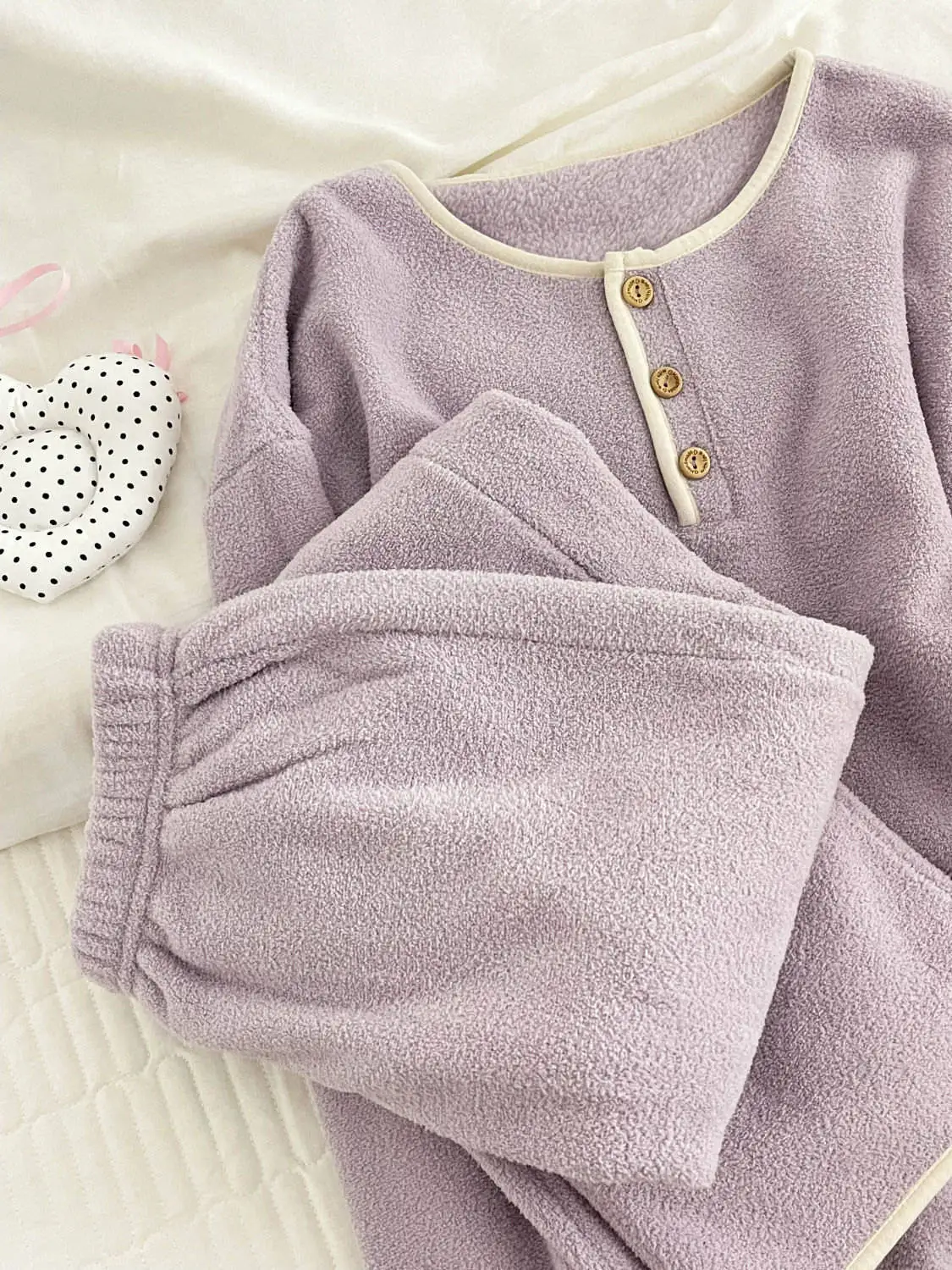 

Комплекты пижам для женщин: атласные, теплые, утолщенные, гладкие, мягкие, на пуговицах, с кружевной отделкой, с длинными рукавами, брюки, осенне-зимние, жаккардовые