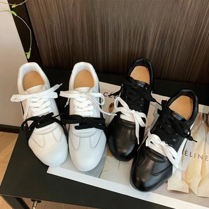 

Новинка 2024, женская двухцветная обувь в стиле ретро, весна-лето, новая повседневная спортивная обувь с мягкой подошвой и узлом-бабочкой Женская Обувь