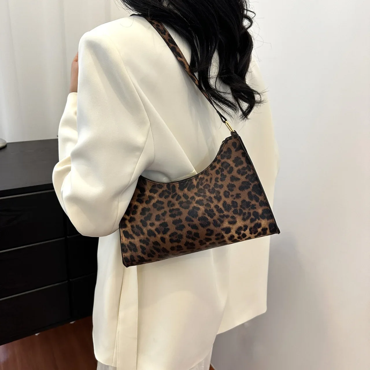 French Underarm Tote Bags for Women's Brown Leopard Handbag Clutch Bags Female Vintage PU Leather Shoulder Bags Versatile Casual