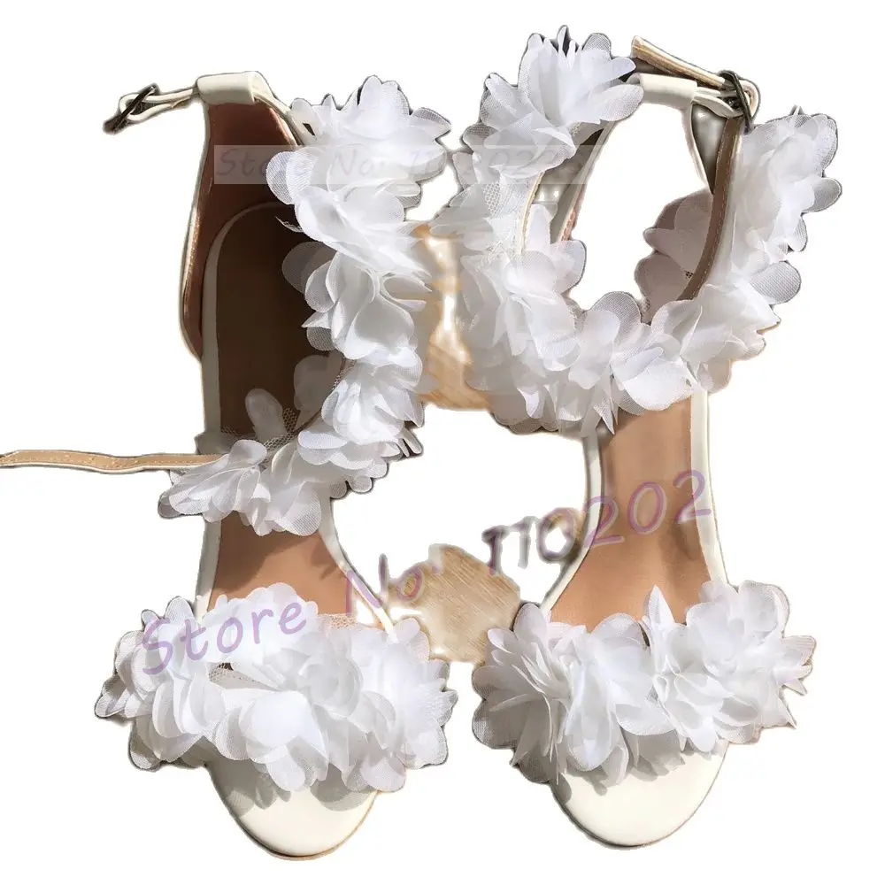 Fiori bianchi sandali eleganti donna tacchi a spillo alti splendidi abiti da sposa scarpe da donna estate cinturino alla caviglia sandali Chic