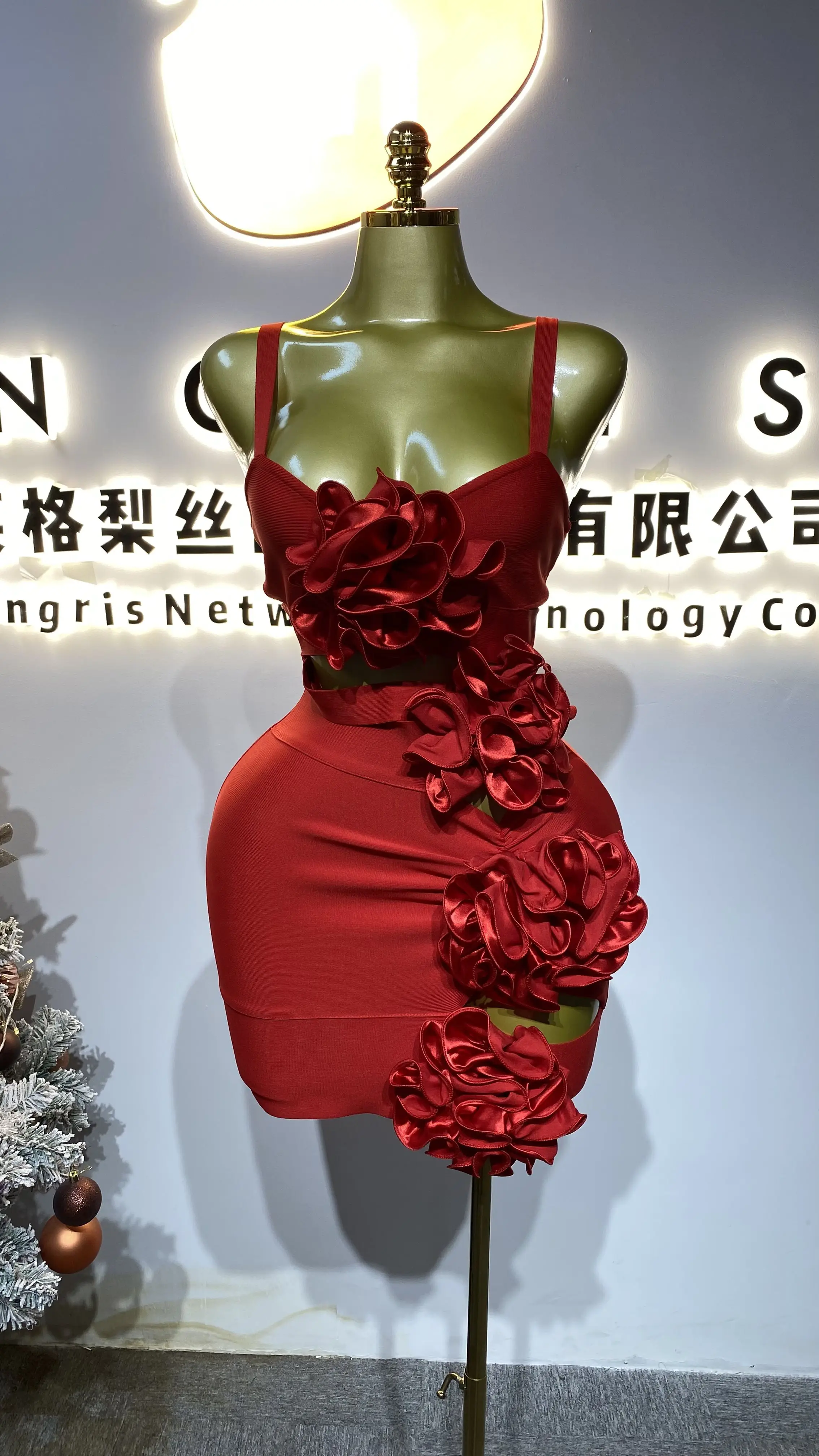 

3D floral sexy halter bandage dress, luxurious birthday party red mini dress-GZXX276