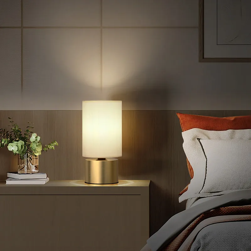 All-brass modern Nordic fabric lampshade table lamp E14 bulb base, simple and flexible design, warm atmosphere light