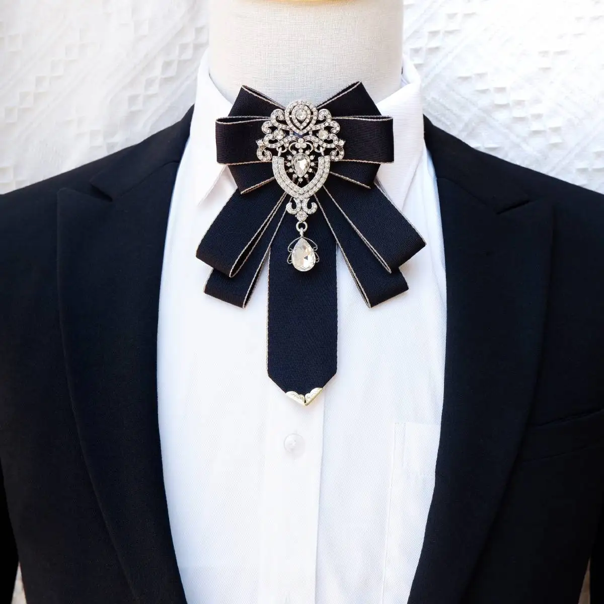 Men's Rhinestone Bow Tie Luxury High-end Business Gifts Dress Collar Flower Men Wedding Accessories Fashion News Bowtie