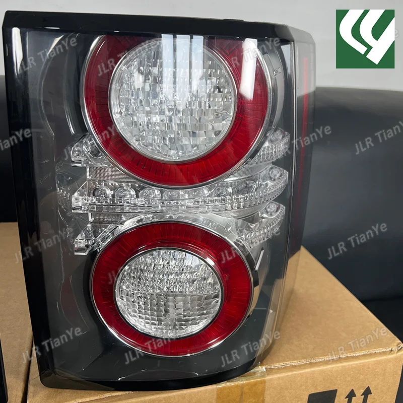 LR010776 LR031757 LR010773 LR031755 Car Tail Light Rear Brake Lamp For Range Rover 2010-2012