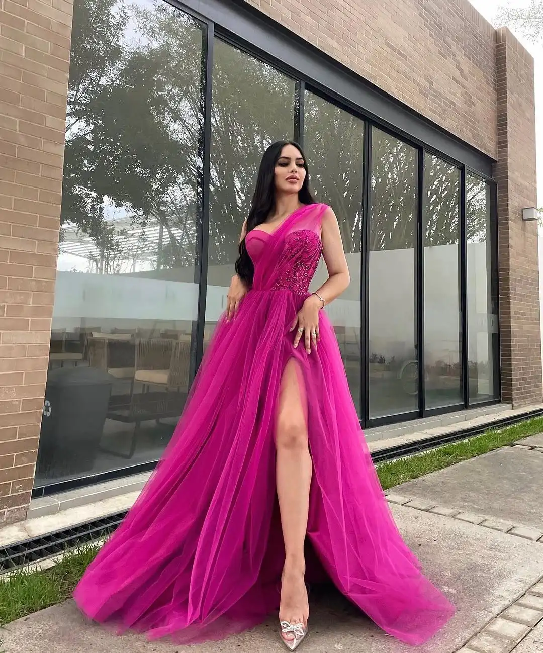 

Customized Fashion Tulle A-Line One Shoulder Sequined Evening Dresses Strapless Sleeveless Panel Train Bespoke Occasio