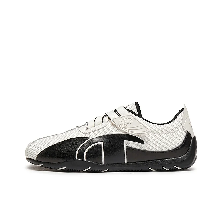 Champion Low top Casual Shoes Women's Milk White/Black U6BFCRW05U3