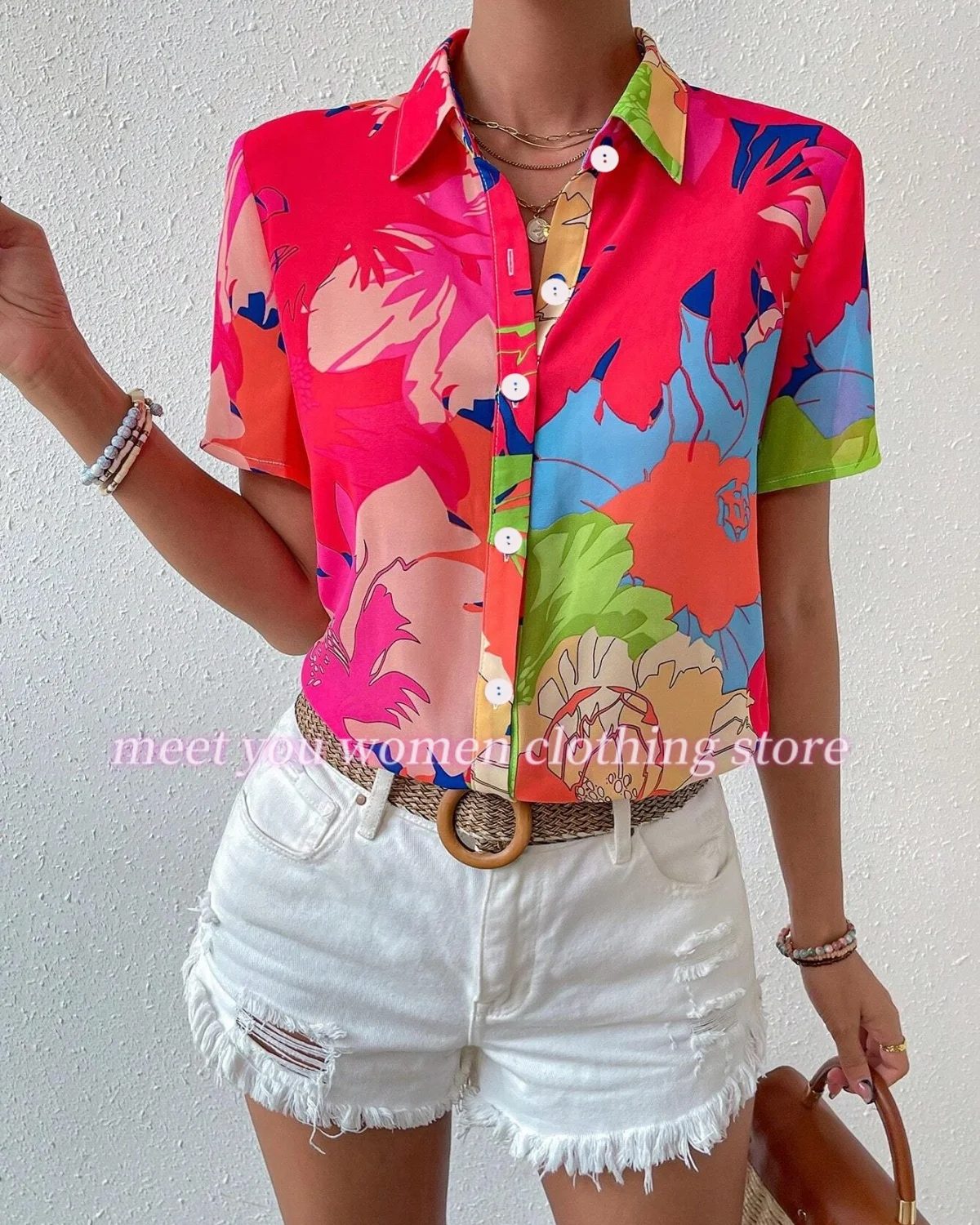 

Women Floral Print Short Sleeved Shirts & Blouses Fashion Shirts Beach Sunscreen Shirtshort Sleeved Shirts Loose Lady Shirts