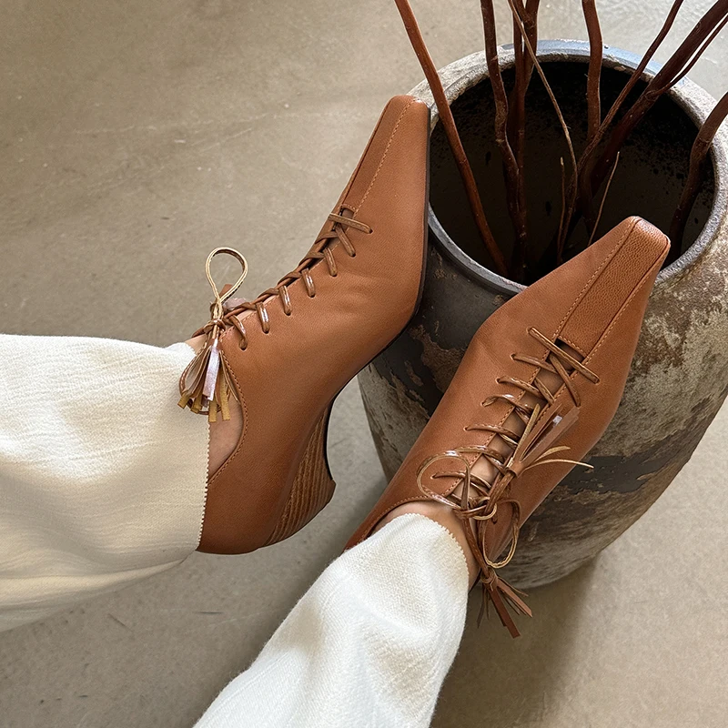 2025 New Spring Autumn Genuine Leather Lace Up Pumps Retro Women Square Toe High Heel Casual Pumps Young Ladies Daily Walk Shoes