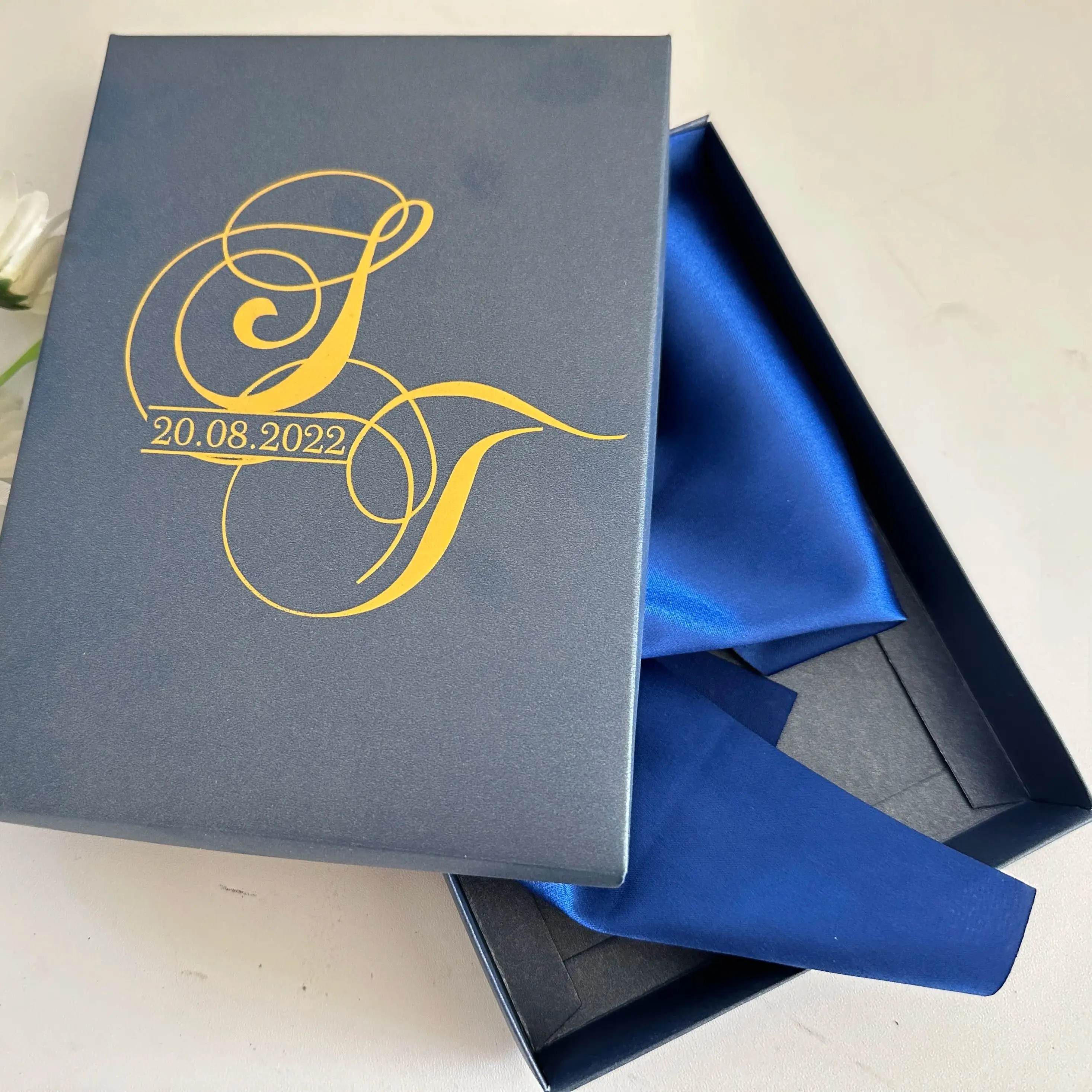 

Custom 30pcs Acrylic Wedding Invitations,Quinceanera Invite with Foiled Gold Boxes,Transparent Invitation Cards