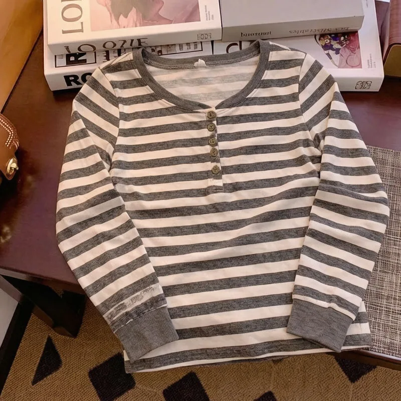 Individuality American Retro Striped Round Neck Button Long Top Sleeve Autumn New Slim Bottoming Shirt Ins Style T-shirt Emo