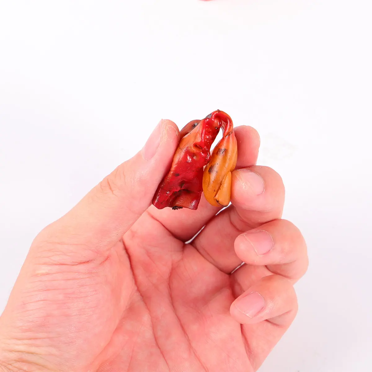 

Набор из 10 реалистичных ужасающих декораций: пальцы и уши с шрамами для дома с привидениями, тематических вечеринок на Хэллоуин