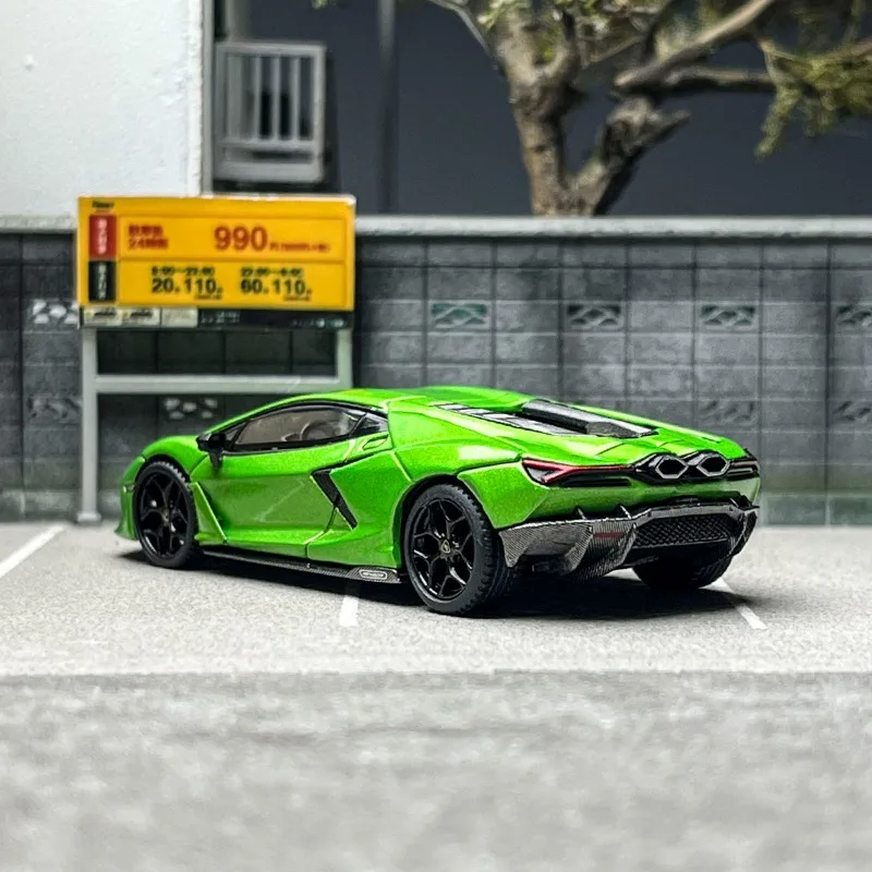 In stock: 1:64 Lamborghini Revuelto #789 die-cast simulation alloy car model, boys' toy, adult collectible ornament.