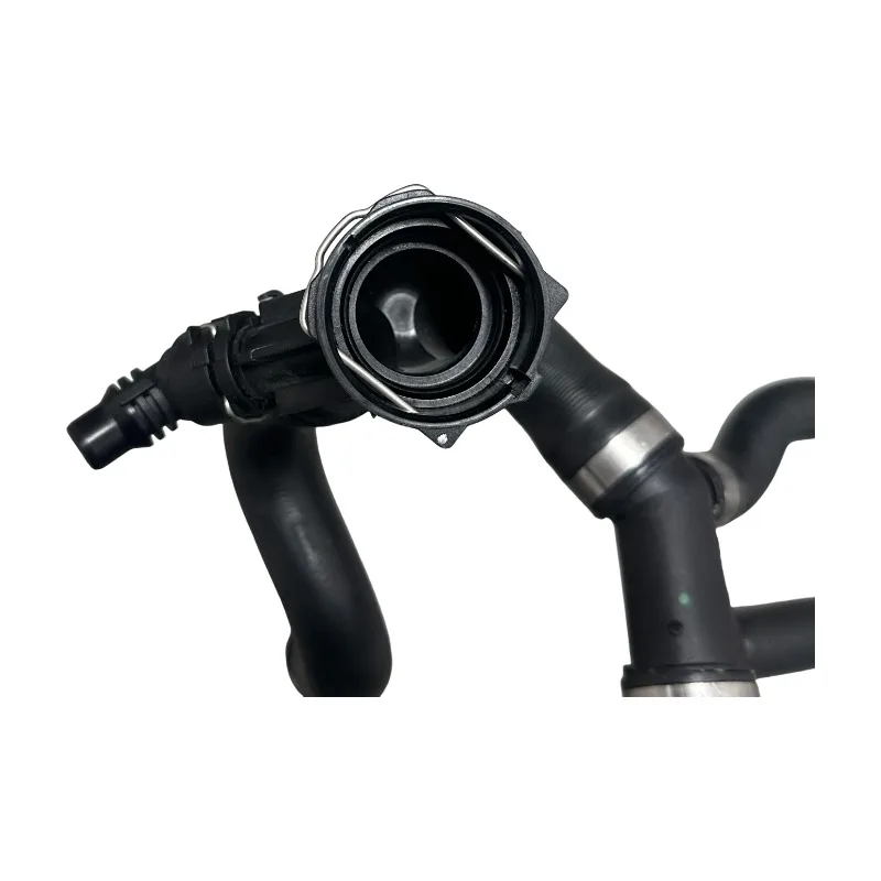 32249720 Engine Radiator Upper Coolant Hose Suitable for VOLVO XC40 XC60 XC90 V40 V60 V90 S90 S90L