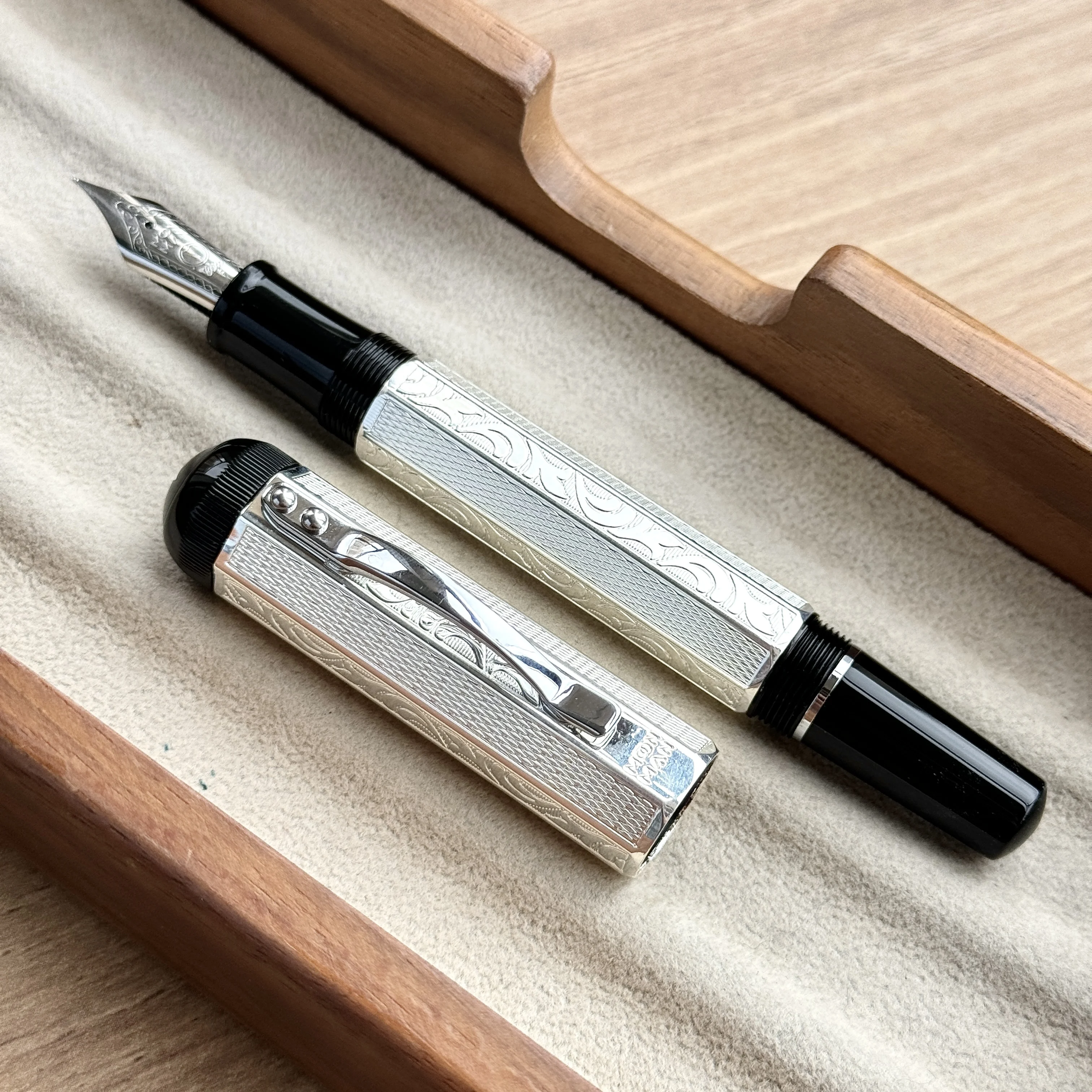 1pcs-majohn-p138-pistone-in-metallo-penna-stilografica-ottaedrale-modello-di-incisione-no6-pennino-ef-f-m-punta-piatta-classica-placcata-regalo-di-scrittura