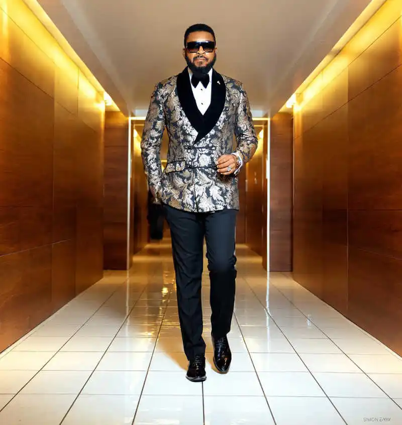 الجاكار الرجال الدعاوى 2 قطعة سترة السراويل شال التلبيب مزدوجة الصدر مناسبات رسمية الأعمال مكتب ارتداء مخصص