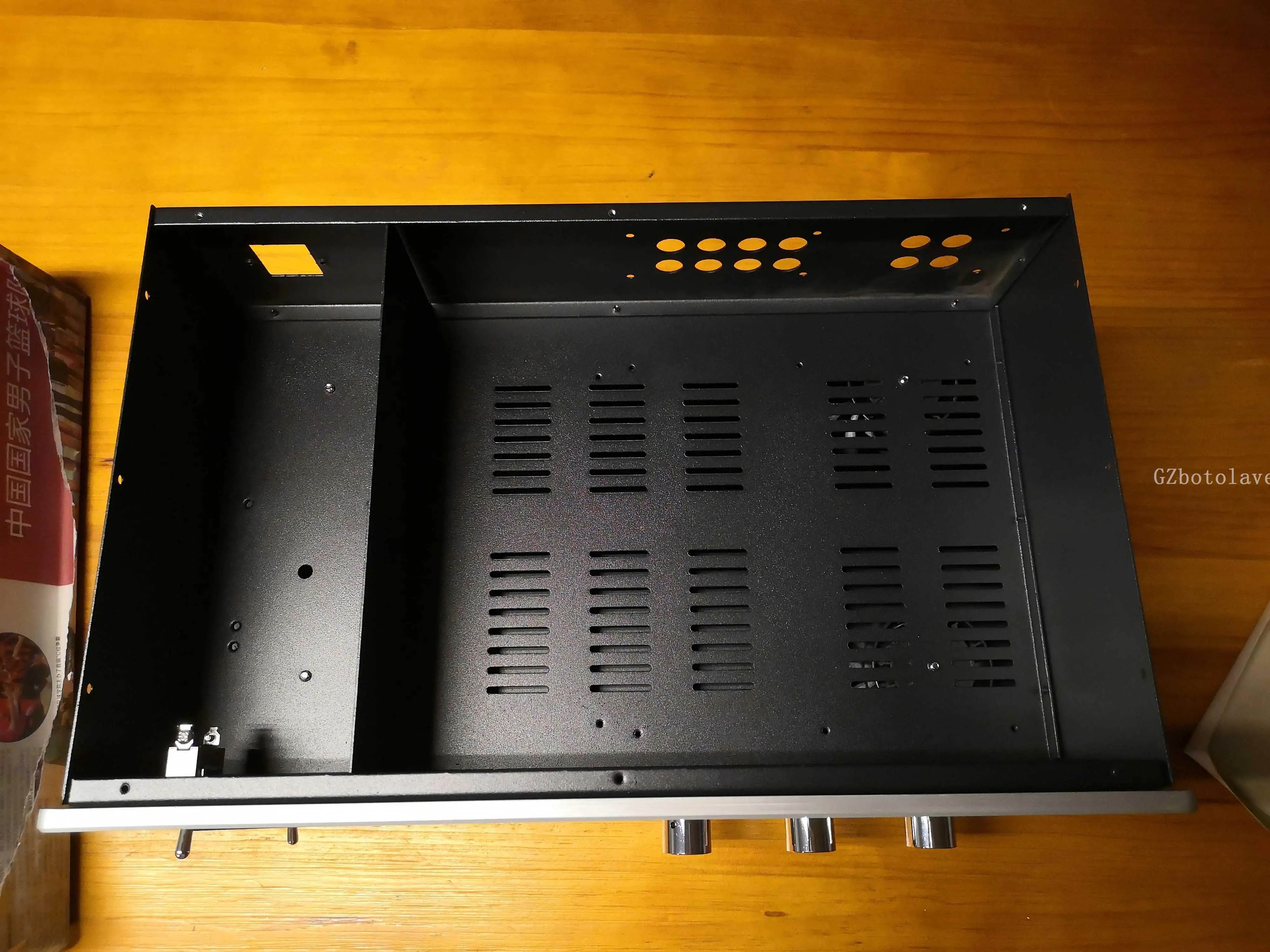 الحديد الألومنيوم الترابط مُضخّم صوت الهيكل مضخم الصوت لتقوم بها بنفسك صندوق 430x110x250mm