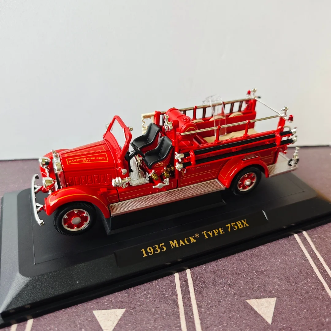 1:43 1935 Mack tipo 75bx, modelo de caminhão de bombeiros em miniatura, feito em metal fundido, para coleção e decoração.