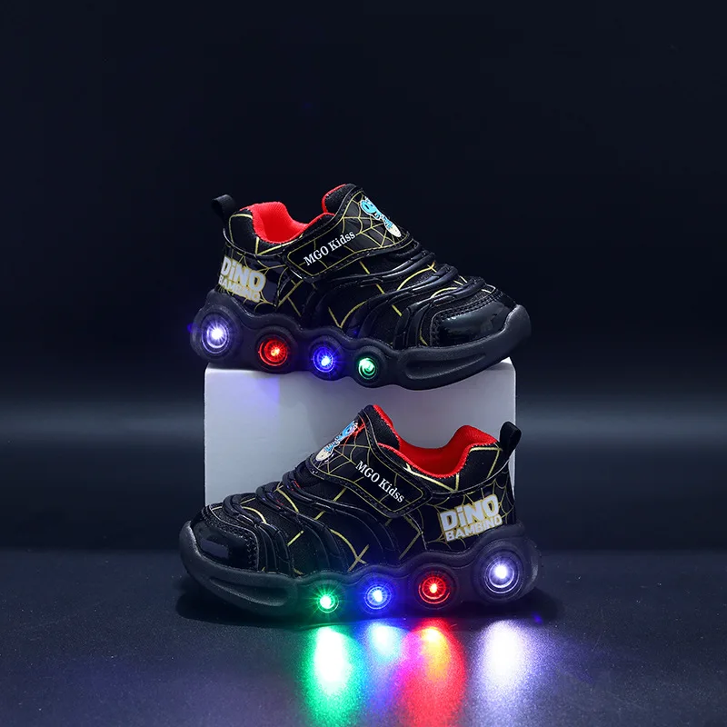 ديزني LED أحذية رياضية كاجوال أحمر أسود لربيع الأولاد سبايدرمان شبكة في الهواء الطلق أحذية الأطفال مضاءة عدم الانزلاق حجم 21-30