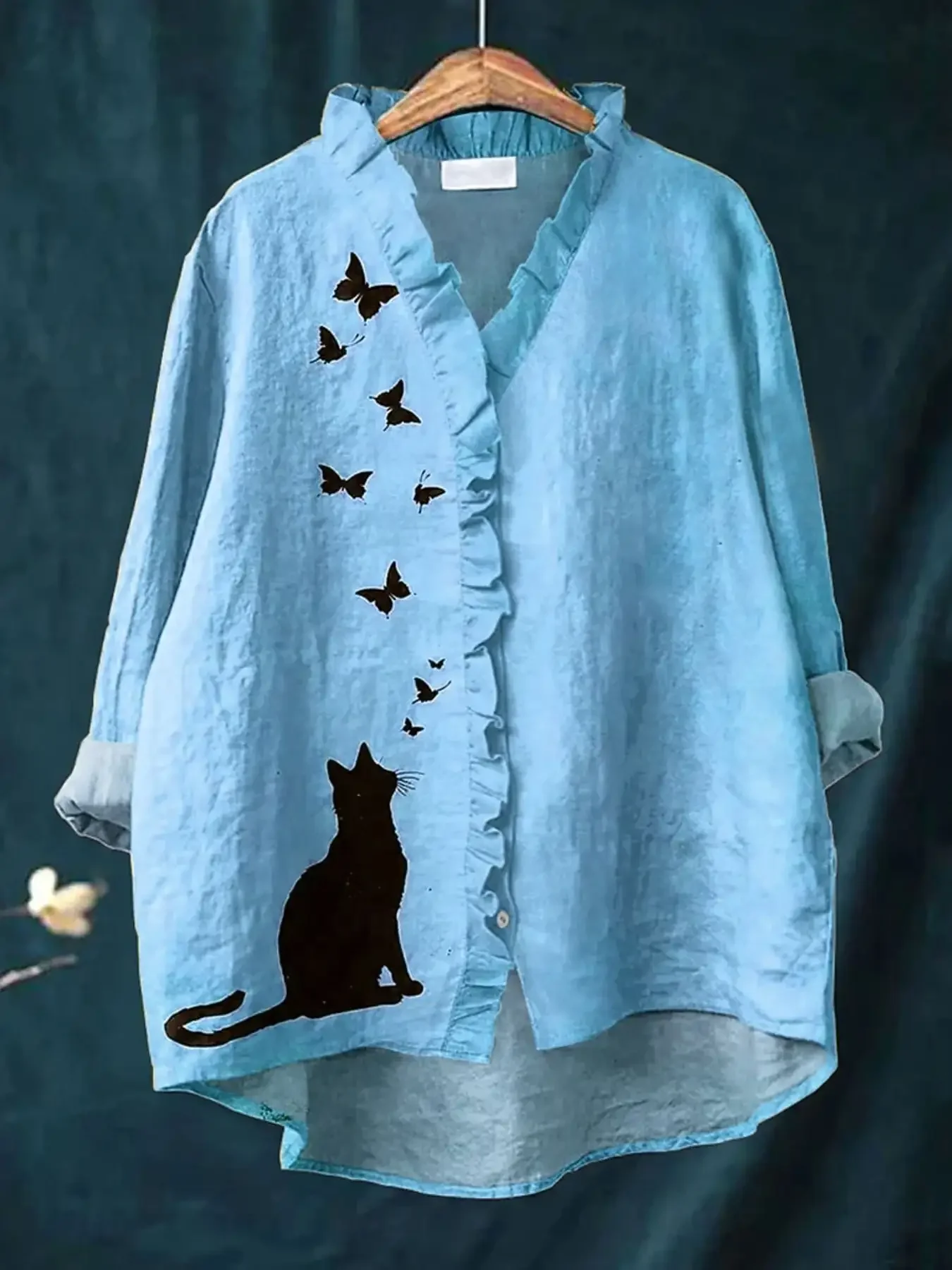 Autumn new V-neck casual top, women's long sleeved lace shirt, Loose fit white button front