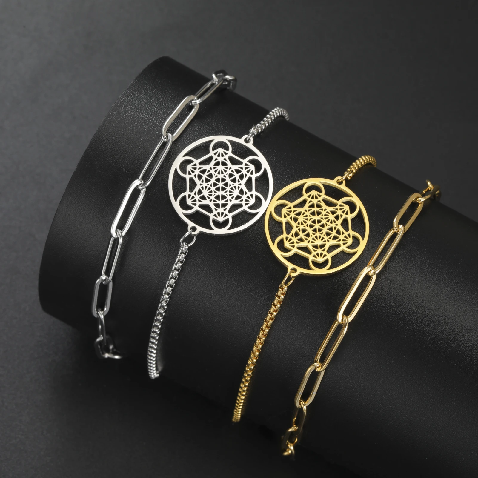 

Round Archangel Metatron Pendant Bracelet Stainless Steel Men's and Women's Layered Box Chain Bracelet Talisman Vintage Jewelry