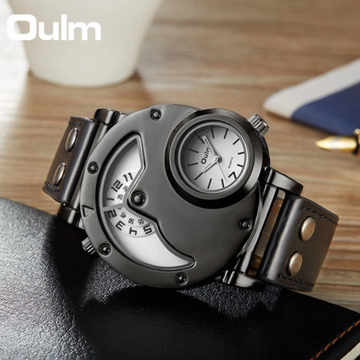 Oulm Designer Brand Luxury Watches For Men Dual Time Quartz Watch Casual Man Leather Watch Sport Male Clock Relogio Masculino