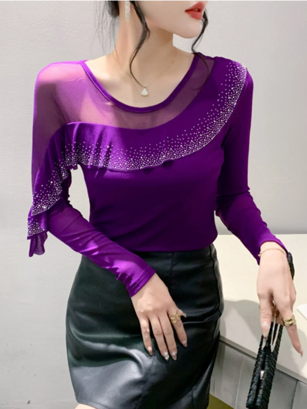 Spring 2024 Women's Sensual Mesh Hollow out Long Sleeve round Neck Slim Fit T-Shirt Base Shirt Commute Style Korean Version
