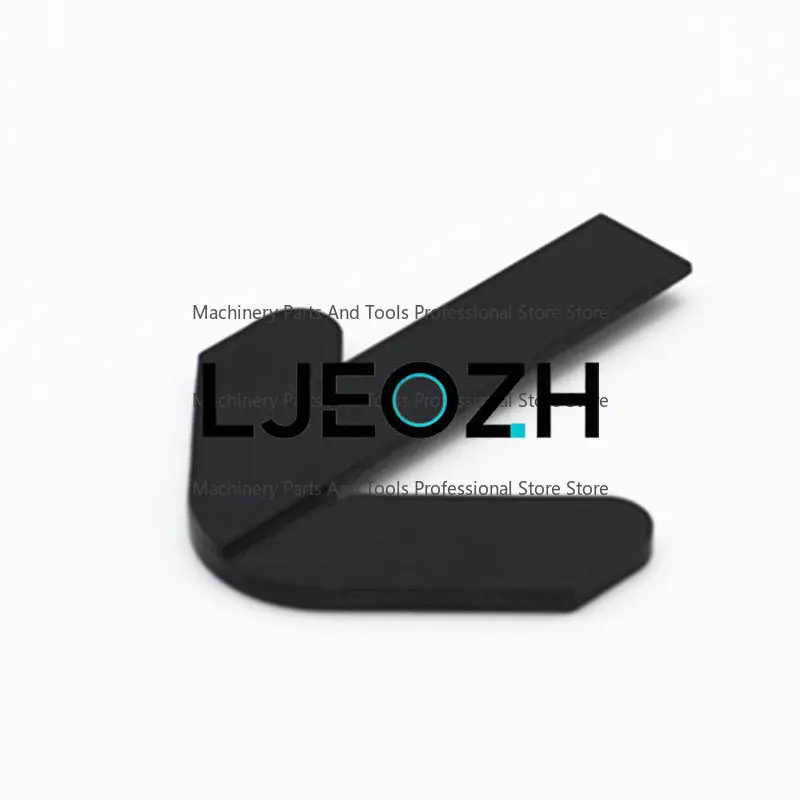 Small center locator rulers made of plastic or metal material are used to find the center point of the round material