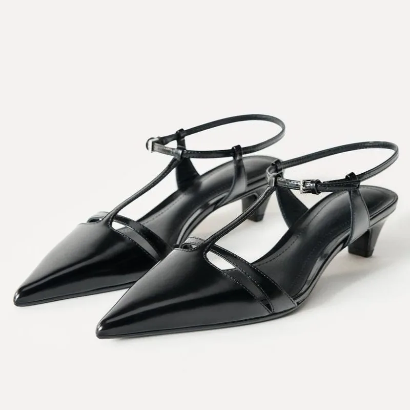 Zapatos de tacón bajo de charol negro, zapatos de diseñador con hebilla en el tobillo a la moda para mujer, sandalias elegantes con correa en T y punta estrecha