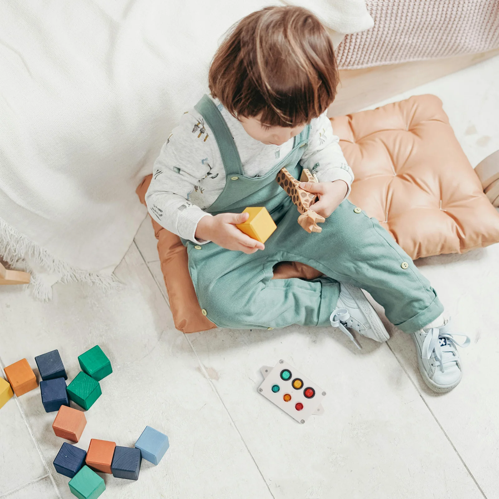 Set di Attività con Lampada Tricolore per lo Sviluppo delle Abilità Motorie Fini dei Bambini