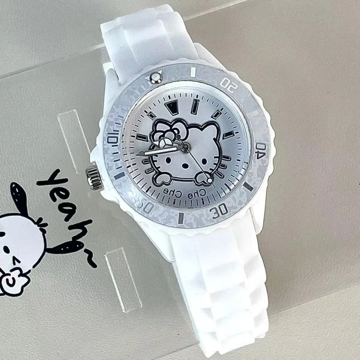 Sanrios HelloKittys Kuromi Pure White Watch High-end Design Fashion Simple Waterproof Simple High-value Watch Holiday Gift