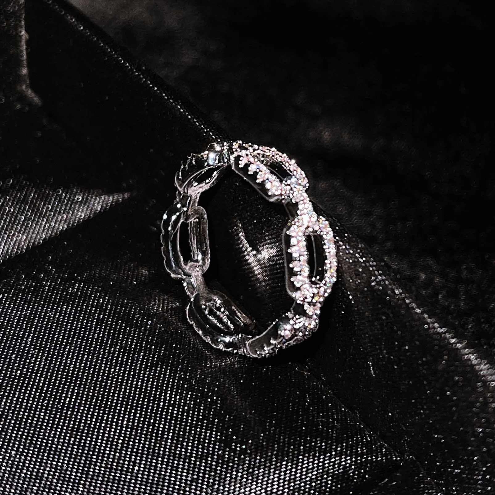 S925 Sterling Silver High End Niche Full Diamond Chain Ring Fashion Personality Index Finger Ring For Fashion Forward Women