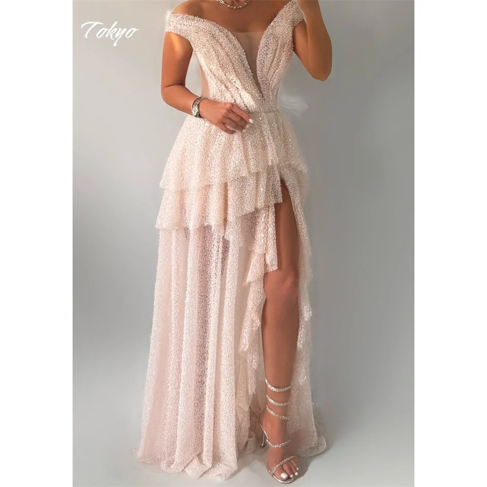 Tokyo Customized Pink Off Shoulder Wedding Dress Sleeveless Side High Split Bridal Gown Elegant Cascading Ruffle Wedding Gown