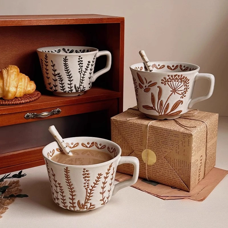 

Latte Flower Coffee Cup Handle Personalised Ceramic Travel Coffee Cups Portable Mug Forminhas Para Doces Home Decoration