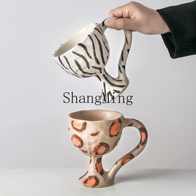 

CL handmade color ceramic wine glass hand-squeezed snacks retro dessert ice cream cup niche decorative goblet