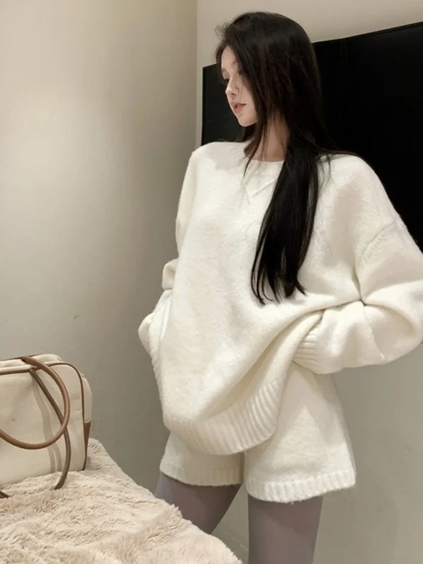 

Loose Knitted Set Women's Autumn Fashion Casual Wear Milk White Long Sleeve Hoodie And High Waist Shorts Two Piece Suit